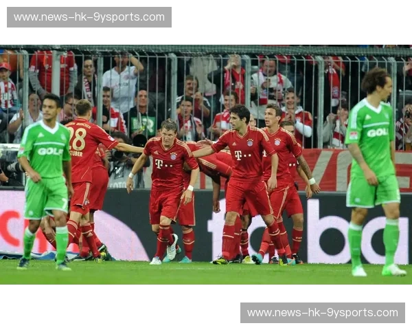 德甲霸主的王座保卫战:当拜仁慕尼黑的“红色旋风”再次席卷沃尔夫斯堡